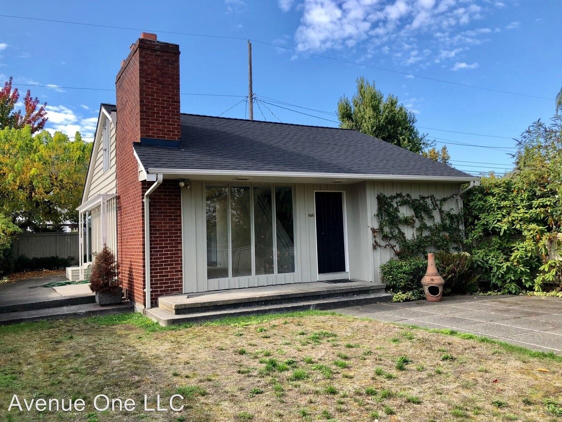 Primary Photo - 5451 35th Ave SW