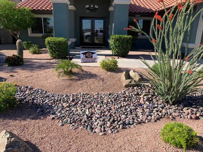 Foto del edificio - 8443 Forget Me not St