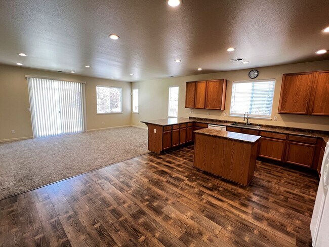 Building Photo - Damonte Ranch Home for Rent