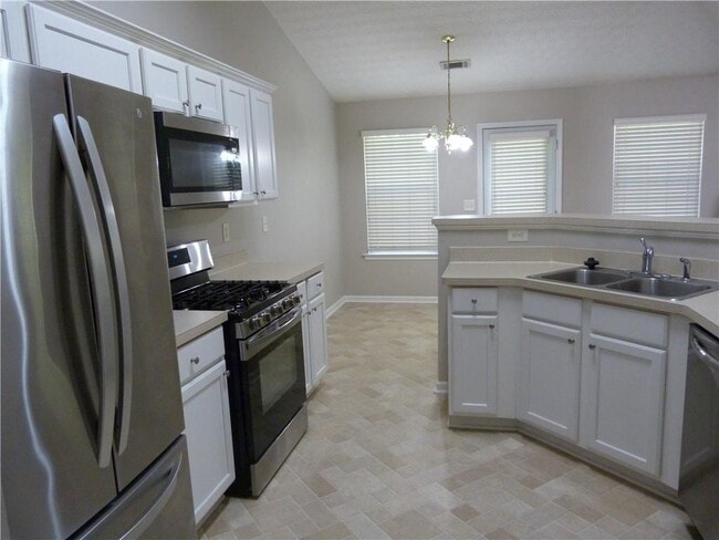 Building Photo - 3690 Crescent Walk Ln NE