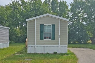 Building Photo - 602 W 9th St