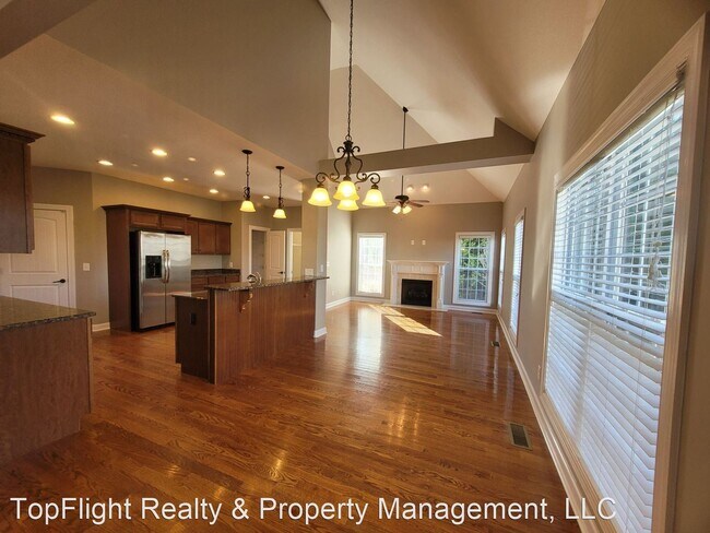 Building Photo - 3 br, 2.5 bath House - 971 Willow Circle