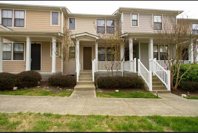 Building Photo - 1809 Wild Oaks Ct