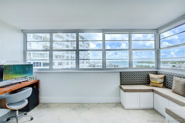 Foto del edificio - 5 Island Ave
