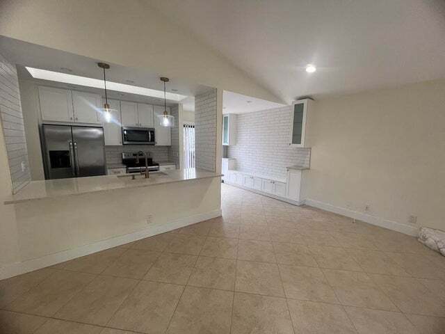 Foto del edificio - 541 NE 47th St