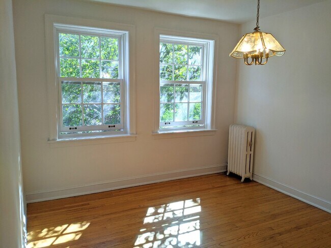 Dining room - 1509 Oak Ave
