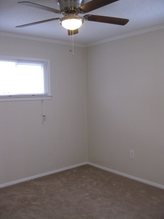 Building Photo - 3 BR single family in Hampton