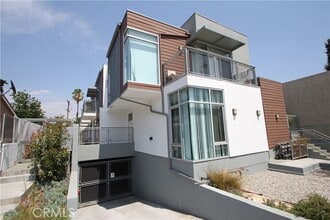 Building Photo - 1232 N Pacific Ave