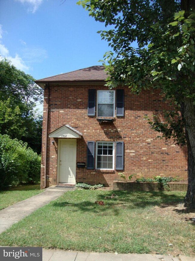 Building Photo - 1702 Washington Ave