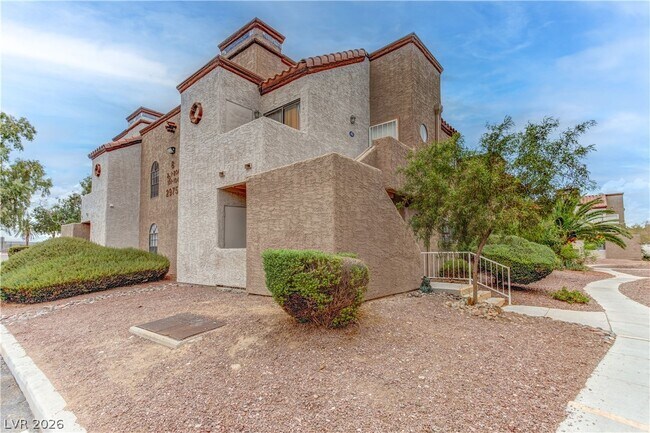 Building Photo - 2975 Juniper Hills Blvd