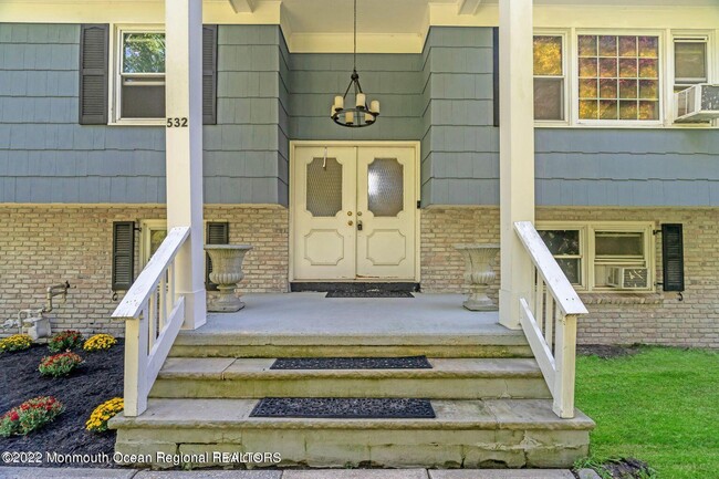 Building Photo - 532 Frank Applegate Rd
