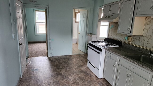 Building Photo - 204 Union Pl