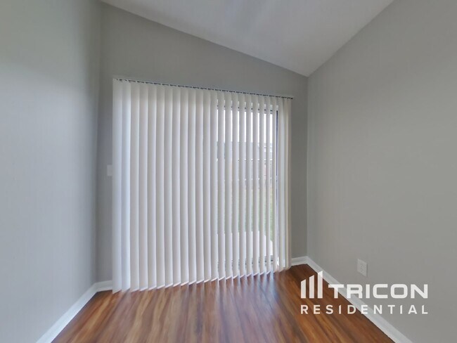 Foto del edificio - 3142 Boynton Dr