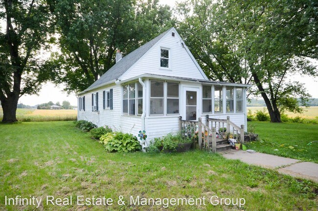 Foto del edificio - 2 br, 1 bath House - 2838 75th St NW