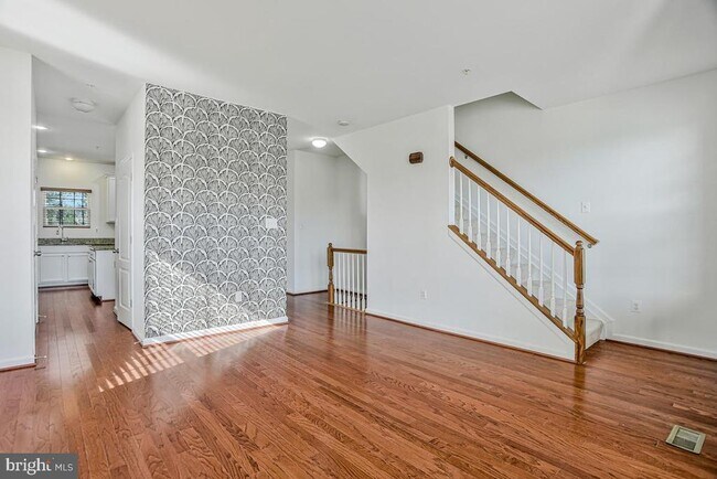 Foto del edificio - 11777 Sunningdale Pl