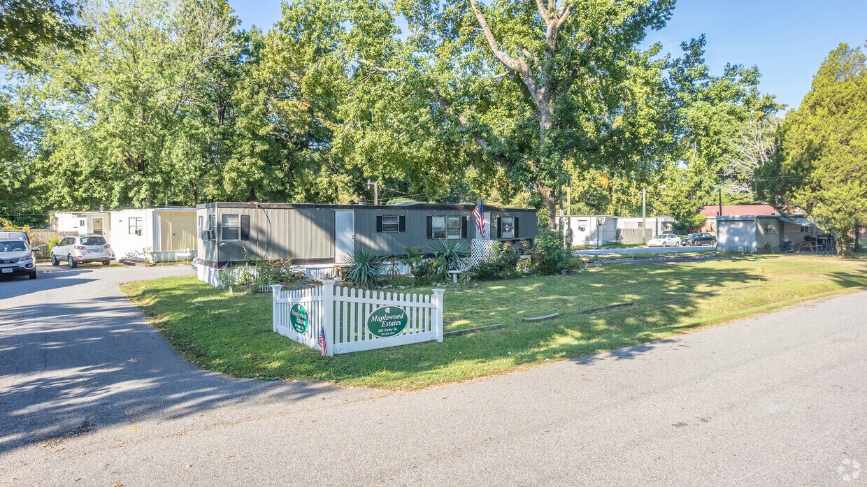 Foto principal - Maplewood Estates Mobile Home Community