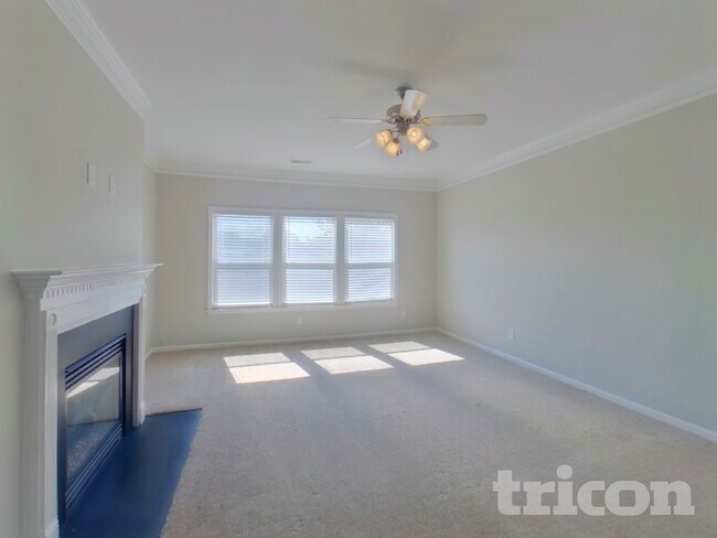 Foto del edificio - 527 W Saddletree Dr