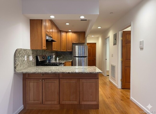 Building Photo - 40-33 191st St