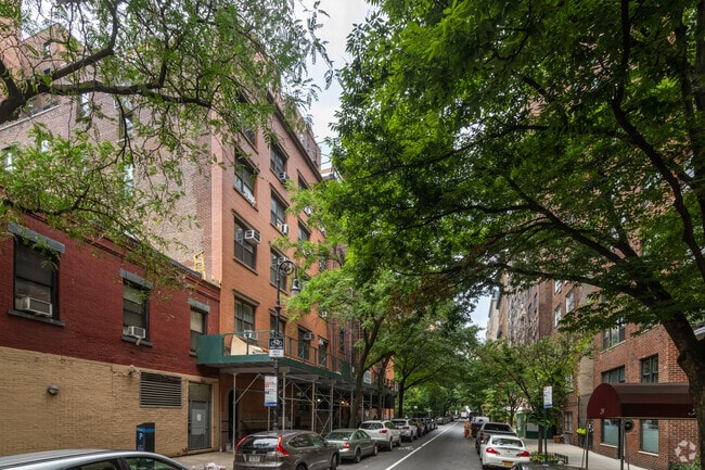 Building Photo - Gramercy Park