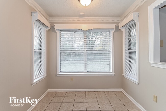 Building Photo - 4505 Laird Dr
