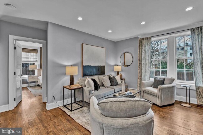 Foto del edificio - 1525 Q St NW