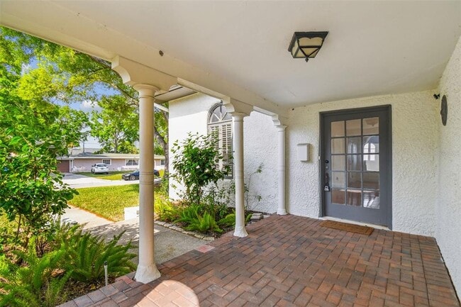 Building Photo - 3120 S Julia Cir
