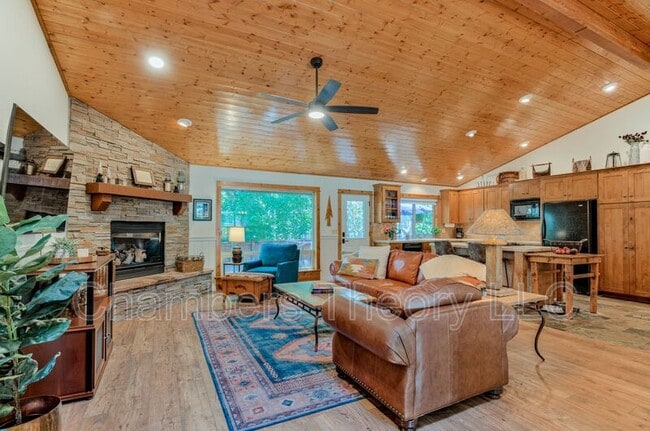 Building Photo - 20135 Crystal Mountain Ln