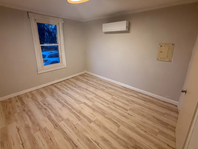 Building Photo - 511 Spottswood St