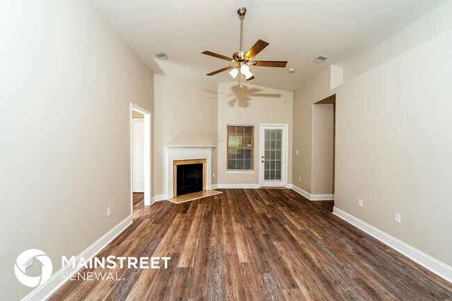 Foto del edificio - 2084 Edgewood Dr