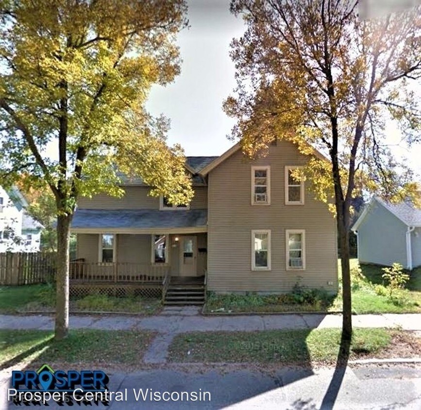 1019 Stark St, Wausau, WI 54403 Room for Rent in Wausau, WI
