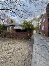 Building Photo - 119 Upland Ave