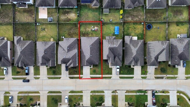 Foto del edificio - 25827 Kinship Ct