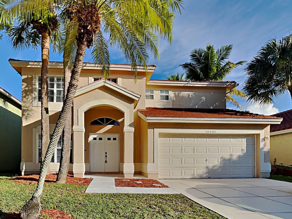 Primary Photo - 10565 Lake Jasmine Dr