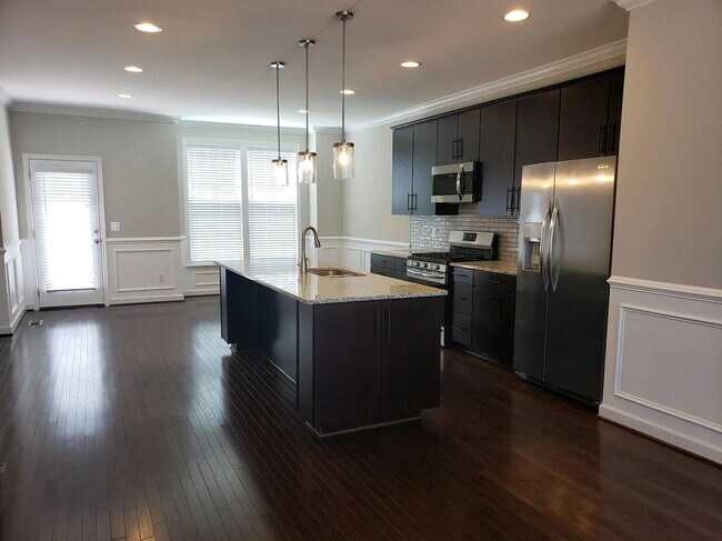 Foto del edificio - Elegant Preston Lake Living with Premium Amenities & Timeless Comfort