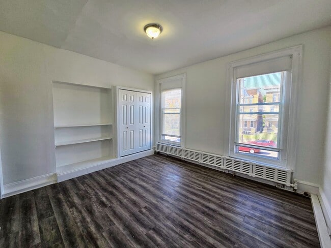 Building Photo - 1302 W Allegheny Ave