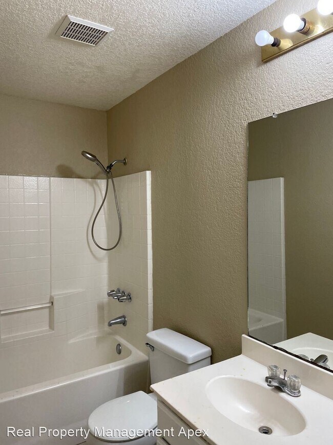 Building Photo - 3 br, 2 bath House - 1209 Forrest St.