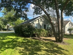 Building Photo - 812 Ridge Ave
