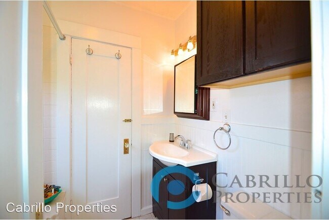 Building Photo - 2 br, 1 bath House - 2745 Madison Avenue
