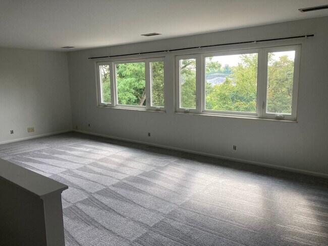 Building Photo - 14 Woodlawn Ter