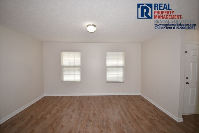 Building Photo - 4BR/3BA in Blackman Farms, 2 car garage, 3,000 sq ft! Triple Blackman Schools!