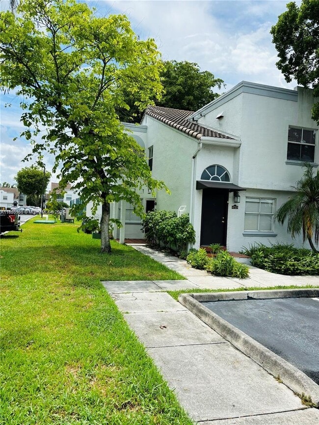 Building Photo - 4720 NW 97th Ct
