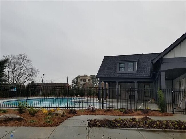 Building Photo - 240 Walker Ave