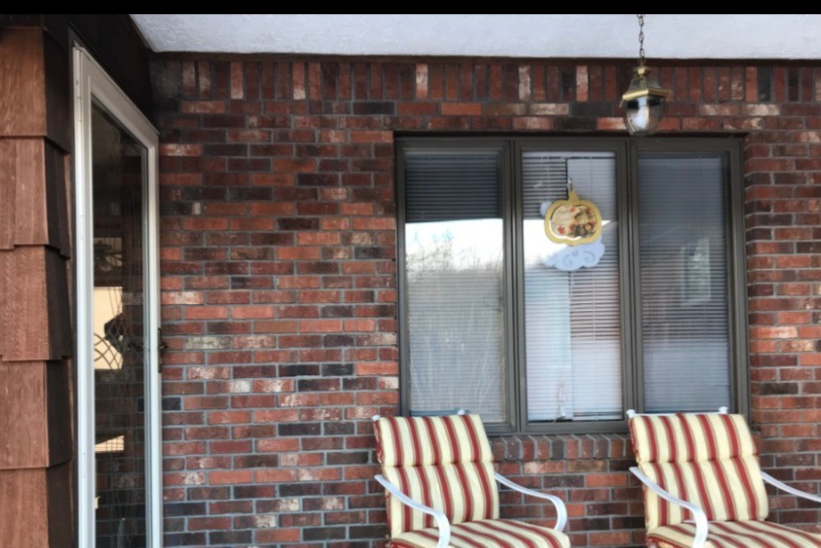 Separate Entrance on left - 211 Lybolt Rd