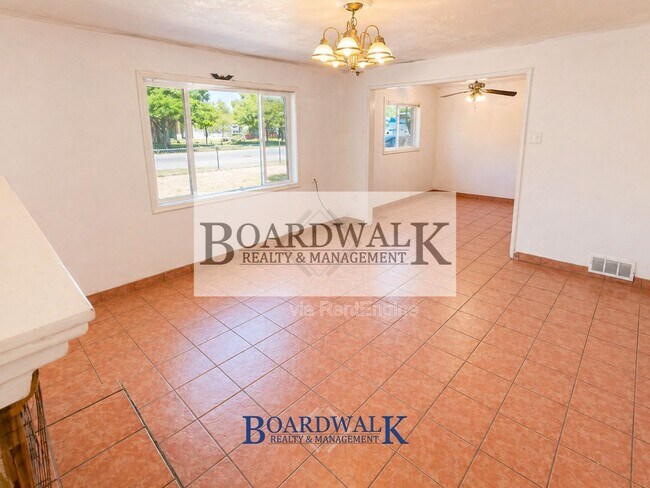 Building Photo - 4681 W 5015 S