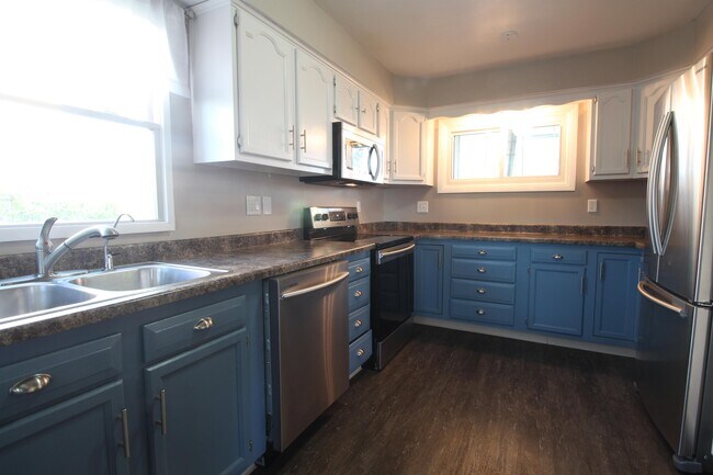 Foto del edificio - 4528 Ozark St NE