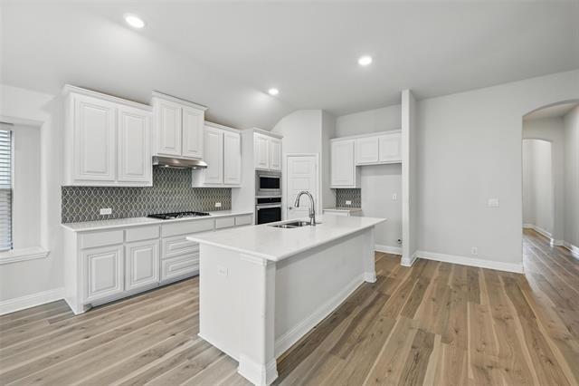 Building Photo - 5825 Sandown Dr