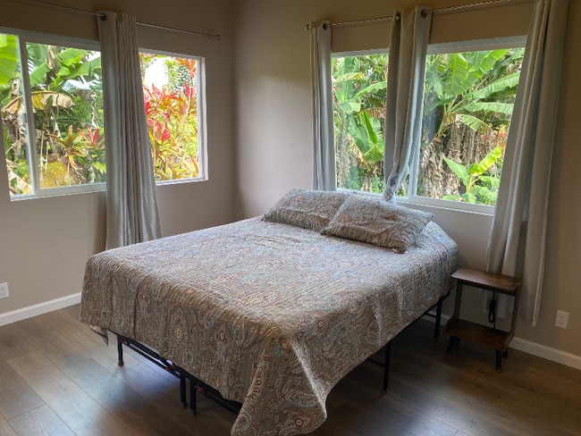 Building Photo - 11-1812-1812 Ahiukau St