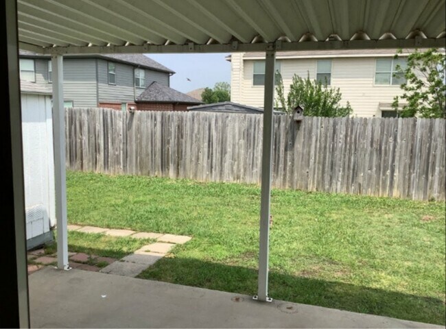 Building Photo - 308 Spurlock Dr