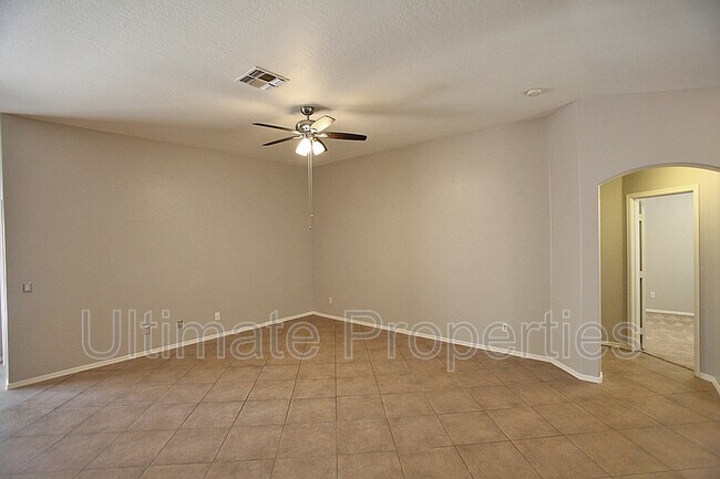 Foto del edificio - 15710 N 34th St