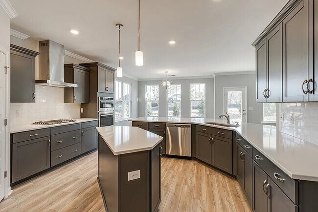 Foto del edificio - Discover this spacious and well-appointed ...